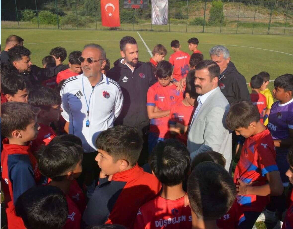 Köyceğiz Kaymakamı Kumcu’dan Yılmaz Erdoğan’ın Muğla’daki Futbol Kulübüne Ziyaret 1